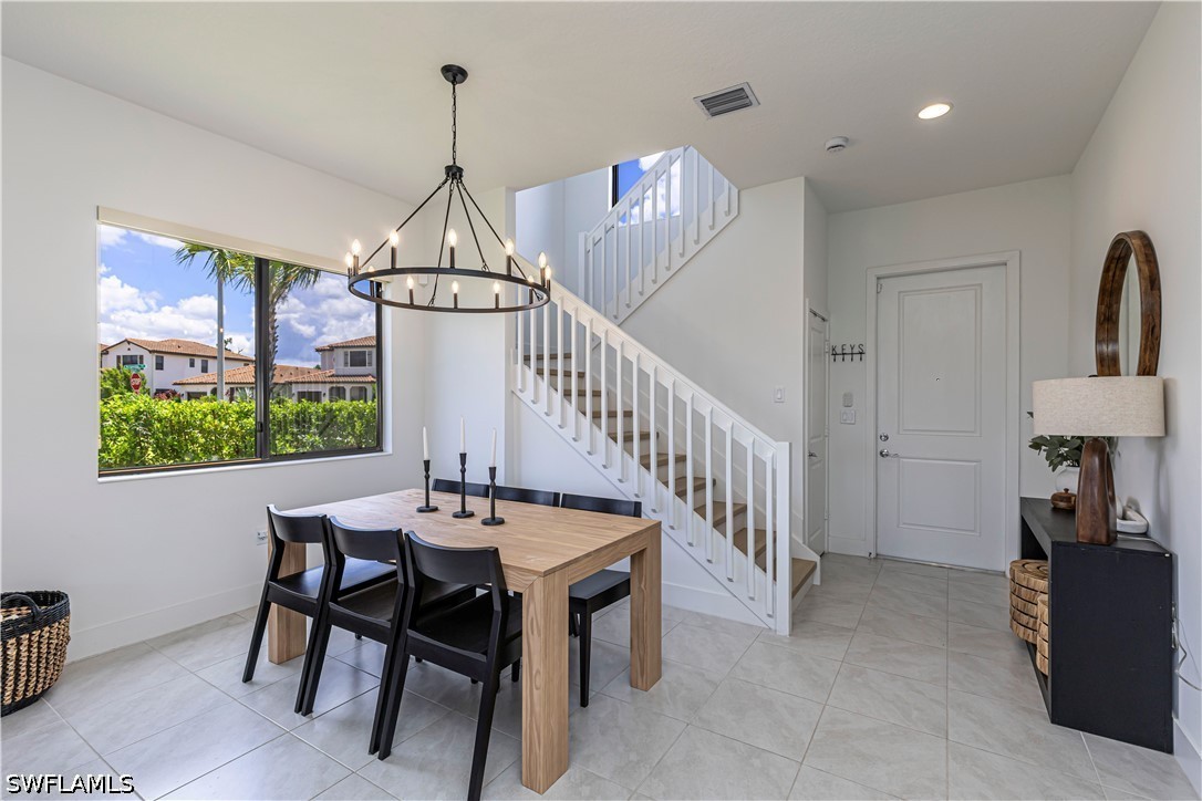 3 Bed SingleFamilyResidence for Sale in Silverwood, FL — photo 10