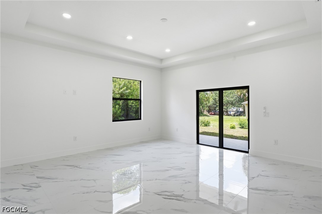 3 Bed SingleFamilyResidence for Sale in Port Labelle, photo 10