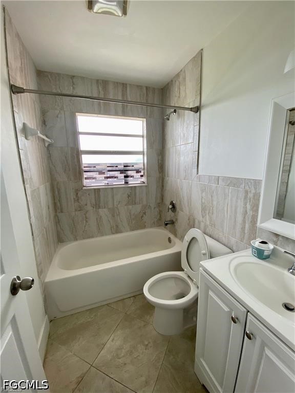 2 Bed Duplex for Sale in Cape Coral, FL, $1,250 — photo 10