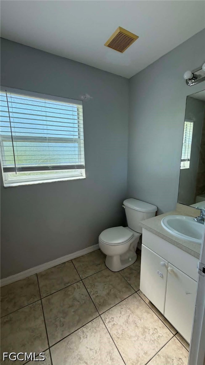 2 Bed Duplex for Sale in Lehigh Estates, FL, $1,300 — photo 10