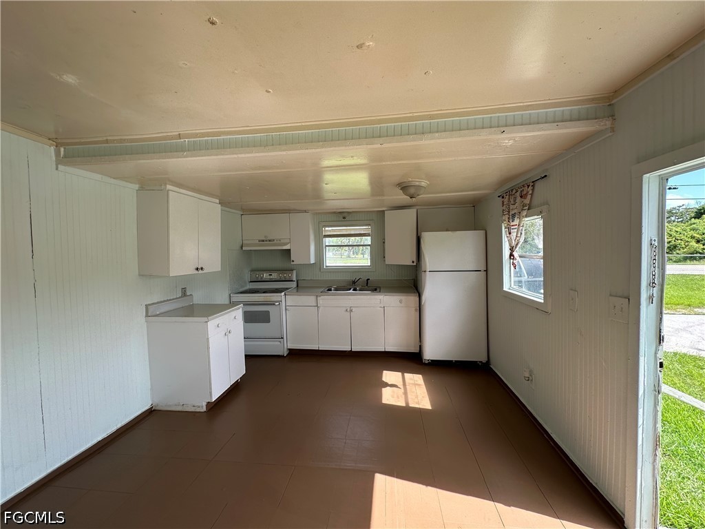 2 Bed ManufacturedHome for Sale in Fort Myers, FL, $800 — photo 10