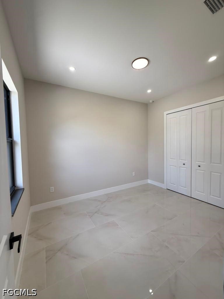2 Bed SingleFamilyResidence for Sale in Lehigh Acres, photo 10