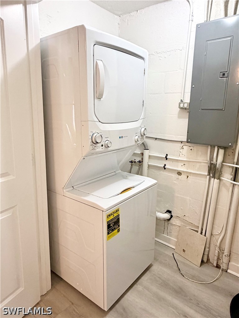 2 Bed Condominium for Sale in Bonita Springs, FL, $1,950 — photo 10