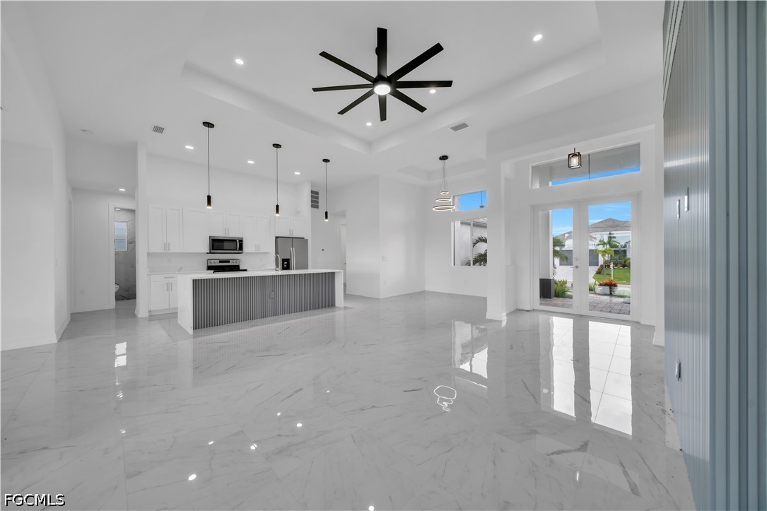 3 Bed Pool Home for Sale in Cape Coral, photo 10