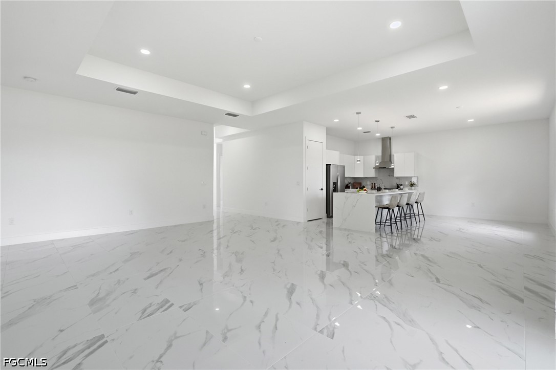 4 Bed SingleFamilyResidence for Sale in Port Labelle, photo 10