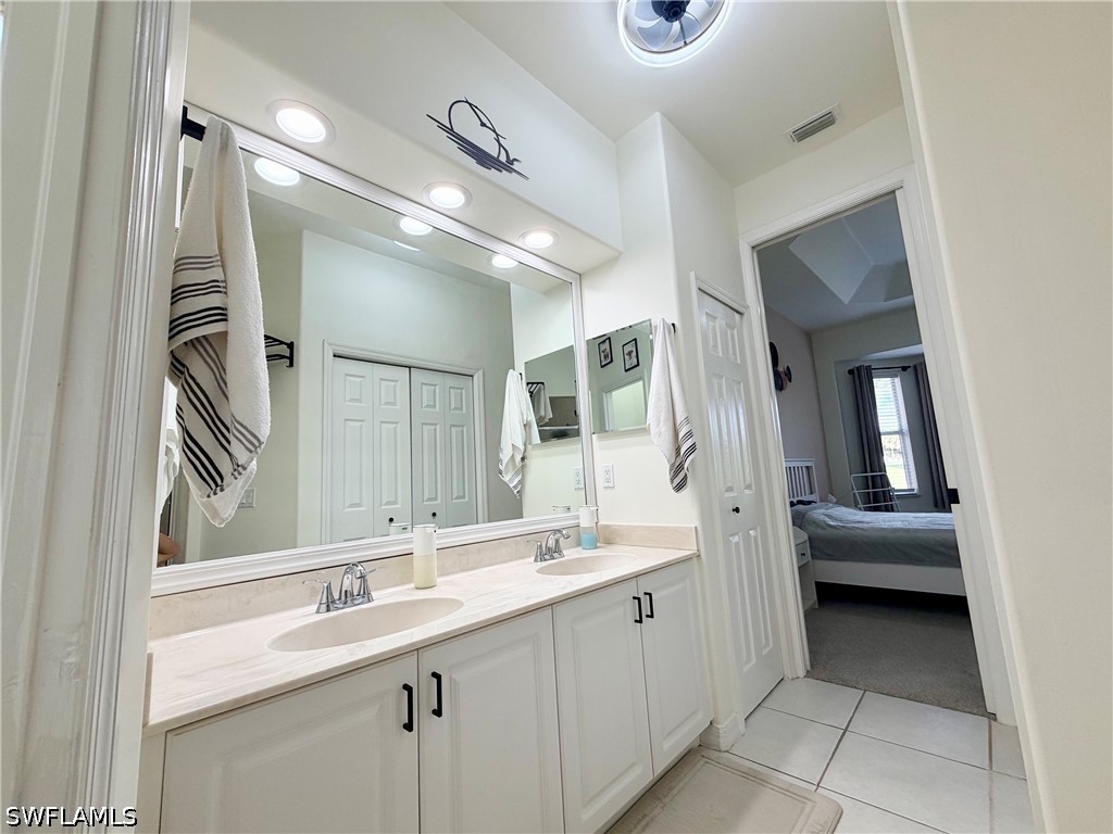 3 Bed Attached for Sale in Lehigh Acres, photo 10