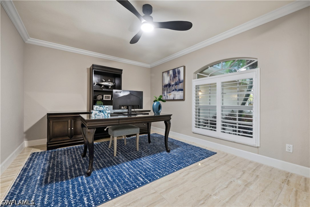 4 Bed Pool Home for Sale in Spanish Wells, photo 10