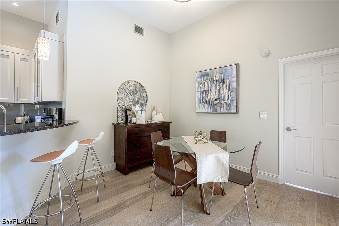 2 Bed Waterfront Home for Sale in Naples, photo 10
