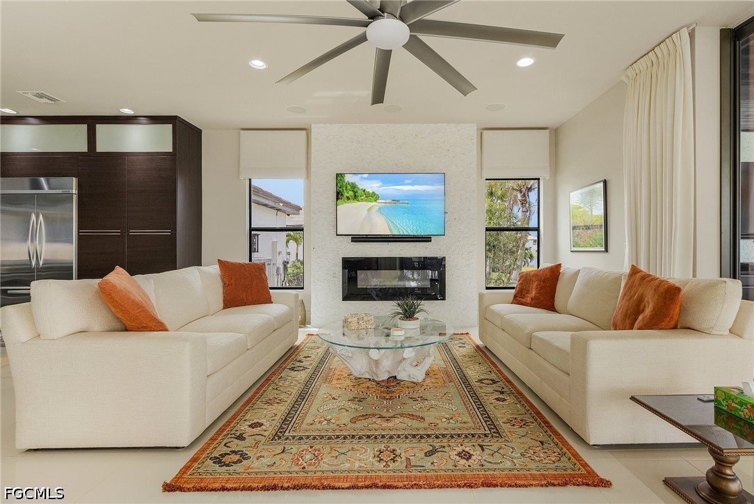 4 Bed Pool Home for Sale in Cape Royal, photo 10