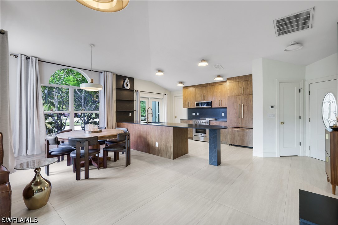 2 Bed Waterfront Home for Sale in Estero, photo 10