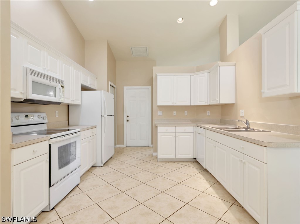 3 Bed SingleFamilyResidence for Sale in San Carlos Park, photo 10