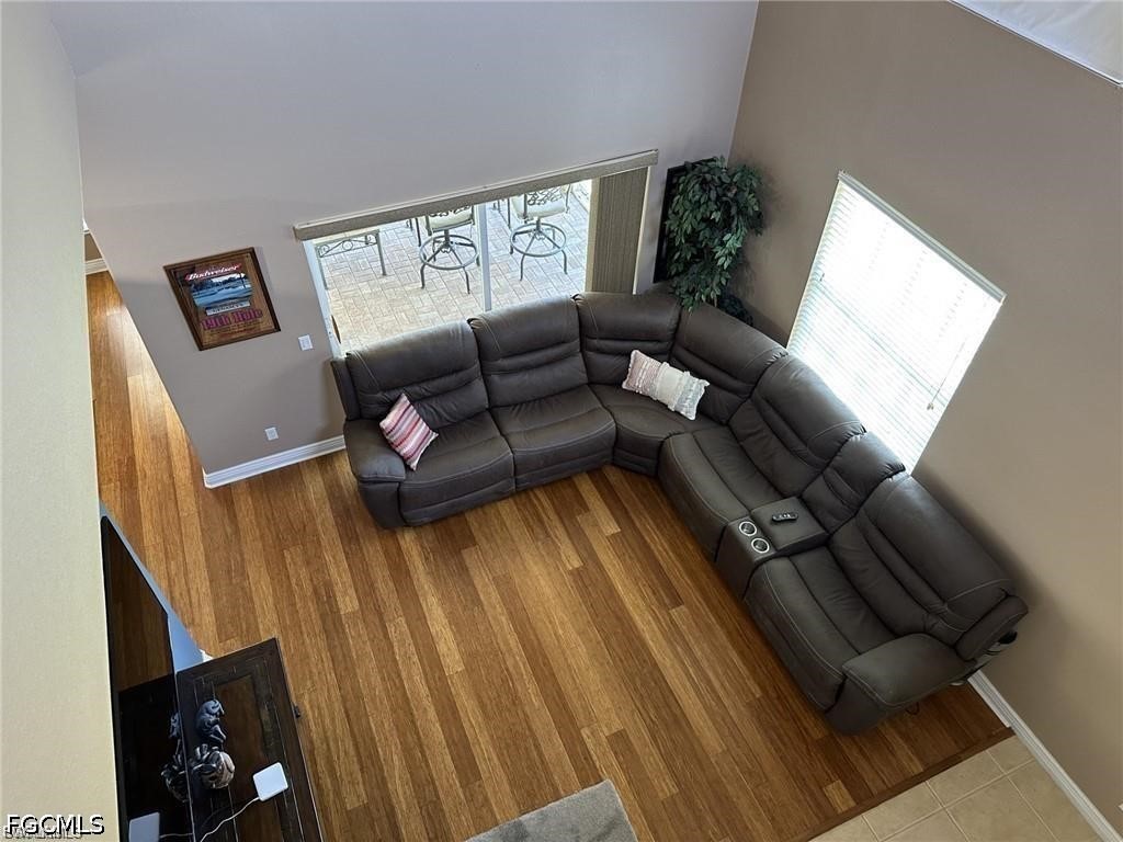 3 Bed Waterfront Home for Sale in Monterey, photo 10