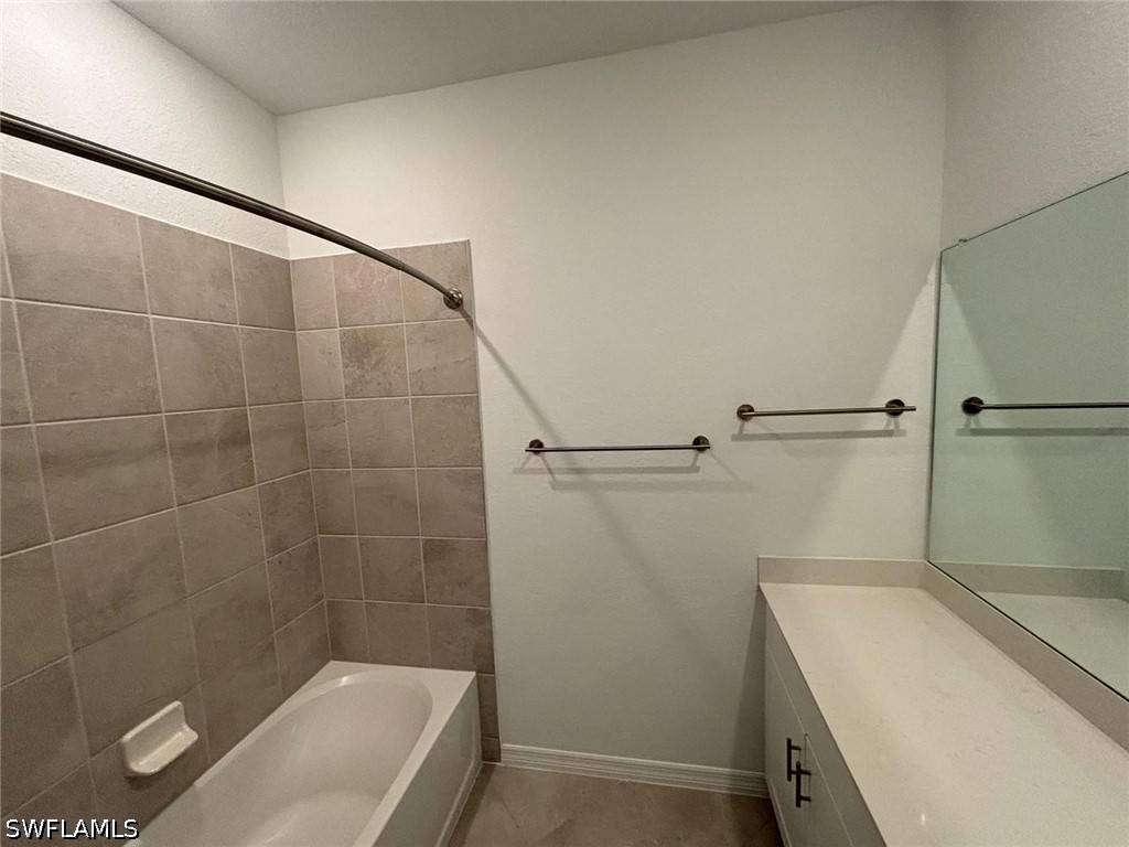 3 Bed Waterfront Home for Sale in Naples, photo 10