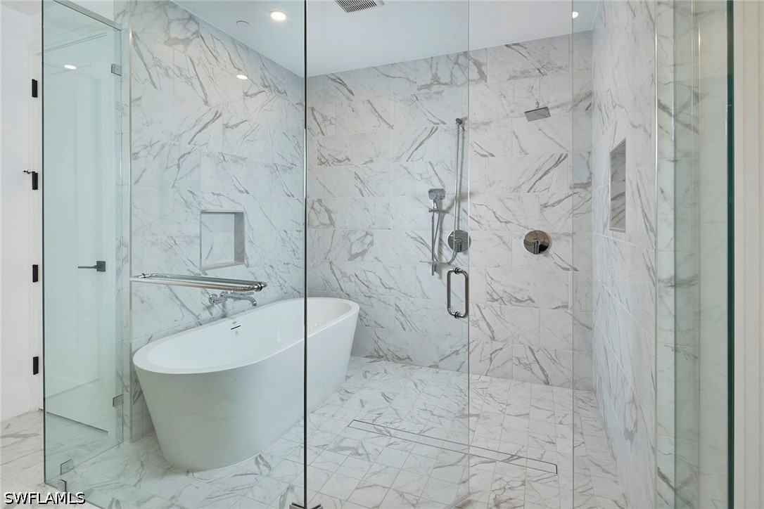 3 Bed Condominium for Sale in Bonita Springs, photo 10