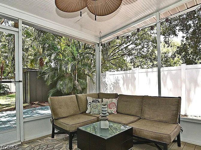 2 Bed SingleFamilyResidence for Sale in Orlando, photo 10