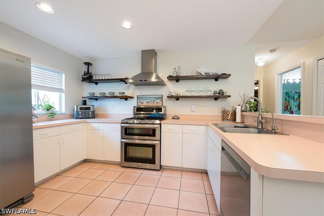 3 Bed Pool Home for Sale in San Carlos Park, photo 10