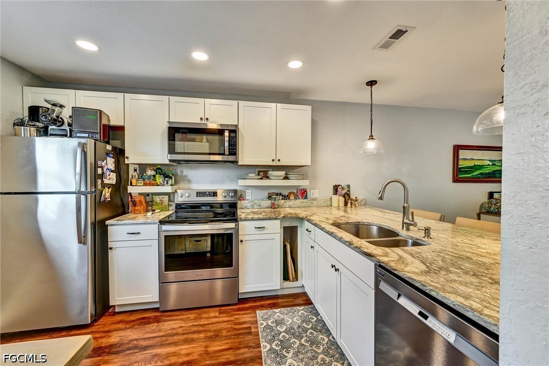 2 Bed Pool Home for Sale in Caloosa Bayview, photo 10