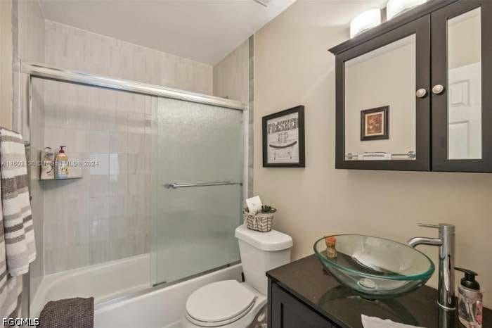 2 Bed SingleFamilyResidence for Sale in Miami, photo 10