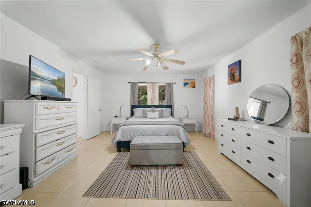 3 Bed SingleFamilyResidence for Sale in Mirror Lakes, photo 10