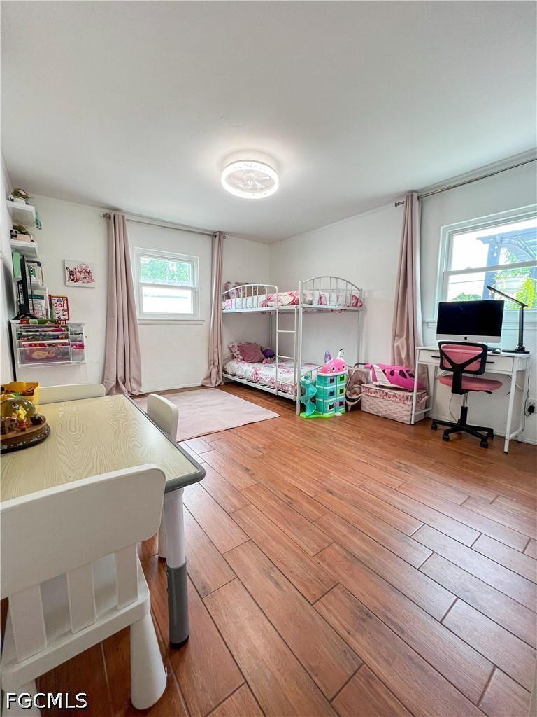 4 Bed Pool Home for Sale in Granada Terrace, photo 10