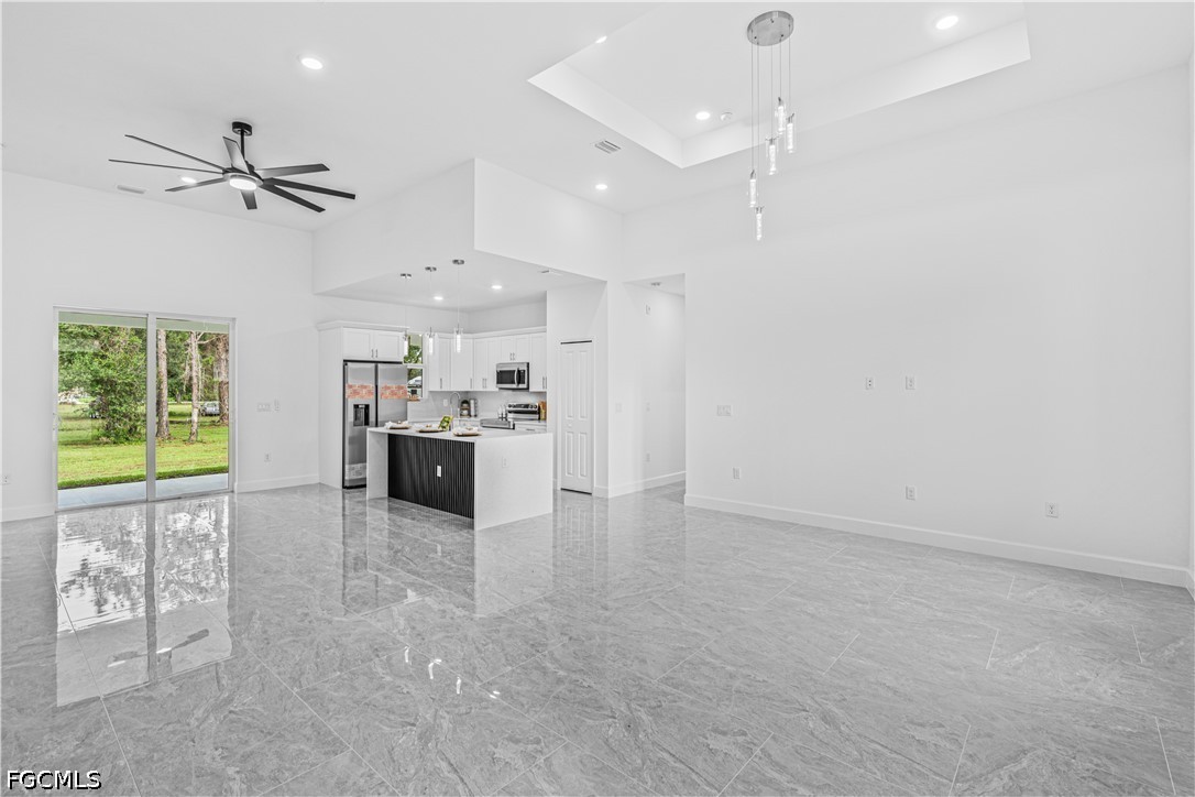 3 Bed SingleFamilyResidence for Sale in Lehigh Acres, photo 10