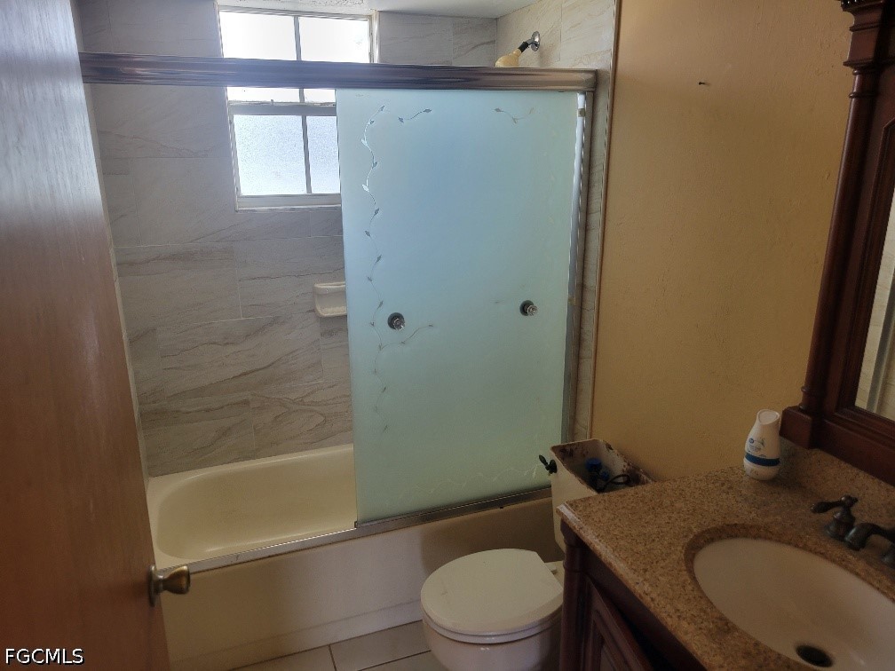 3 Bed Pool Home for Sale in Cape Coral, photo 10