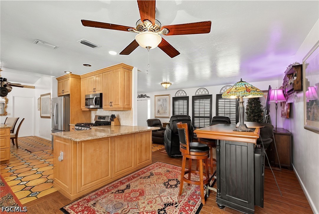 3 Bed Pool Home for Sale in Cape Coral, photo 10