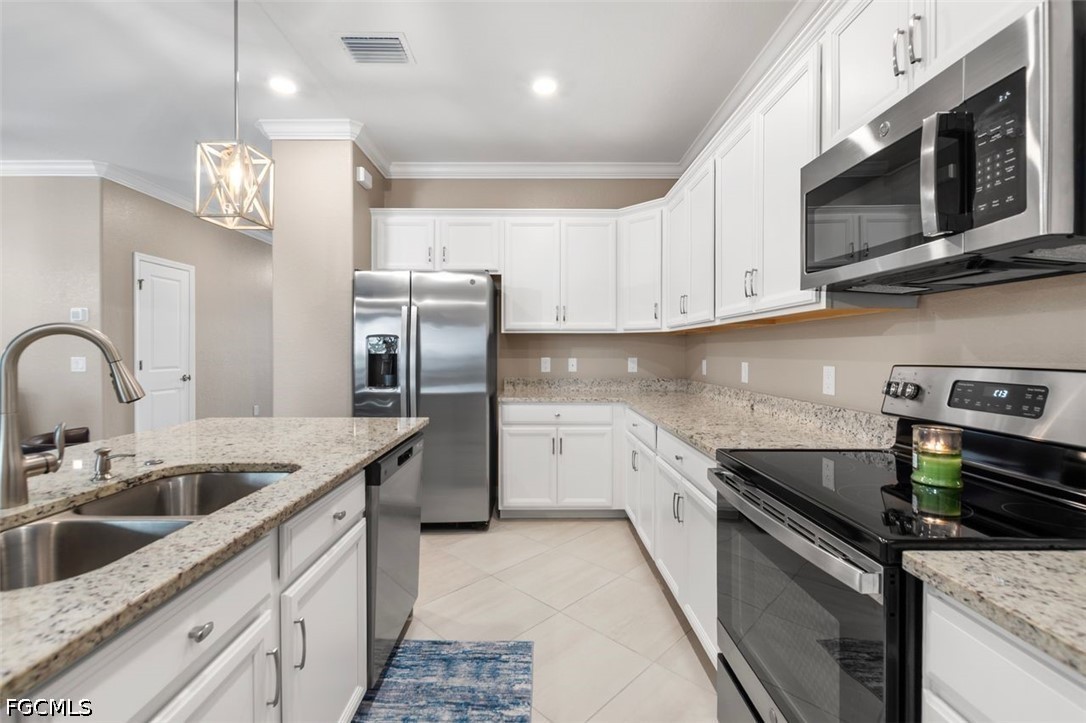 4 Bed Pool Home for Sale in Portico, photo 10