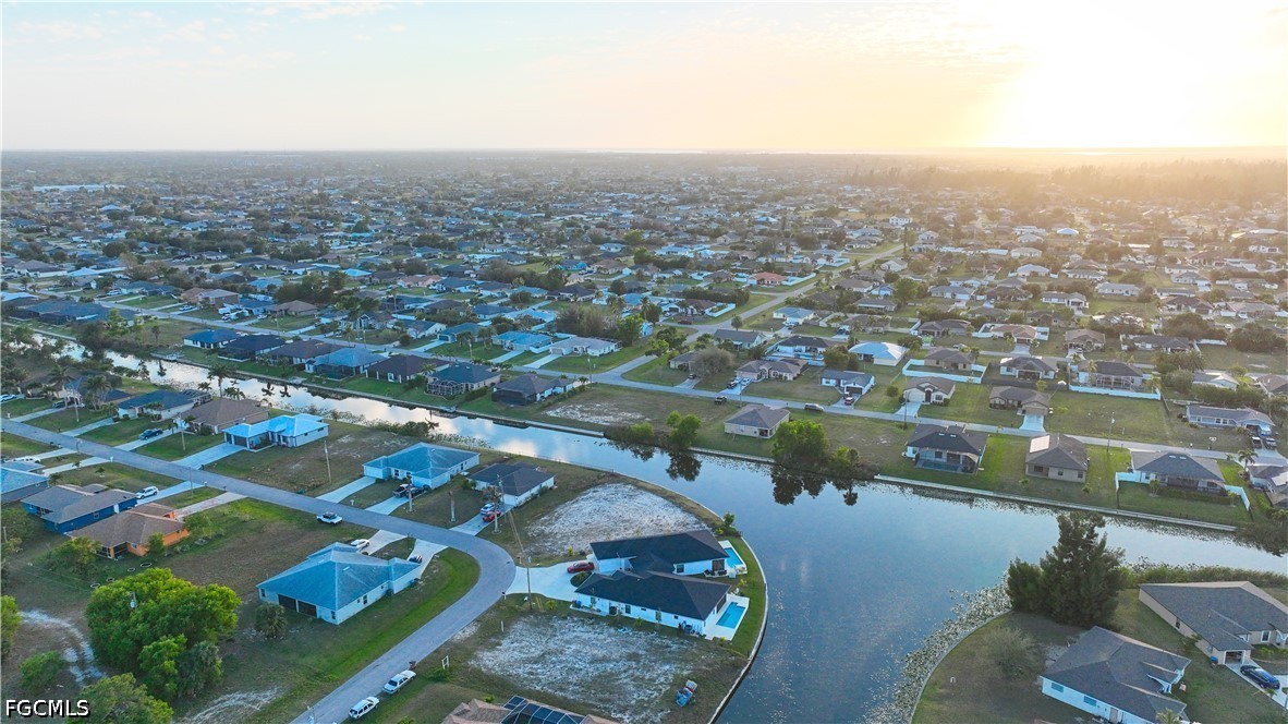Waterfront Home for Sale in Cape Coral, photo 10