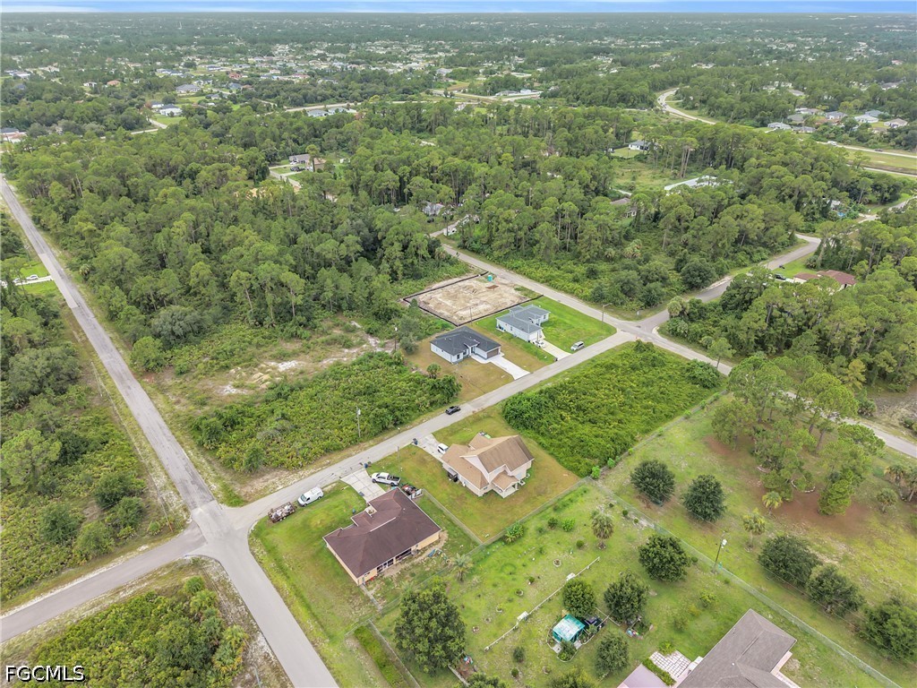 4 Bed SingleFamilyResidence for Sale in Lehigh Acres, photo 10