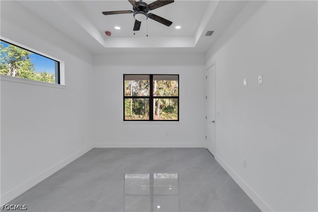 4 Bed SingleFamilyResidence for Sale in Lehigh Acres, photo 10