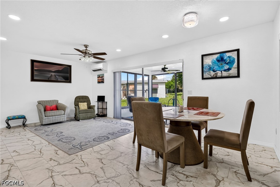2 Bed SingleFamilyResidence for Sale in Port Charlotte, photo 10