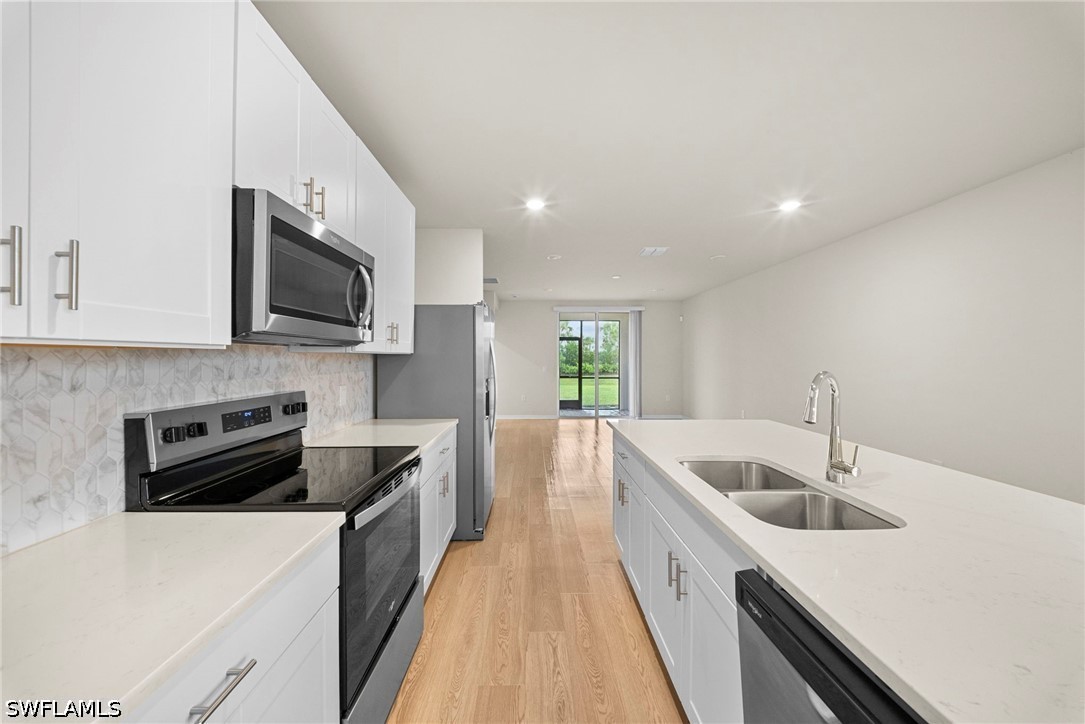 3 Bed SingleFamilyResidence for Sale in Crescent Lakes, photo 10