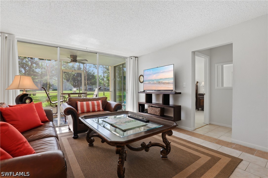 2 Bed Condominium for Sale in Forest Lakes, photo 10
