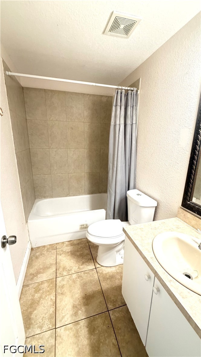 3 Bed SingleFamilyResidence for Sale in Lehigh Acres, photo 10