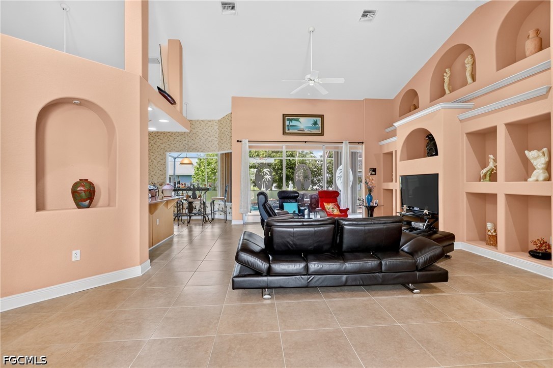 3 Bed Pool Home for Sale in Cape Coral, photo 10