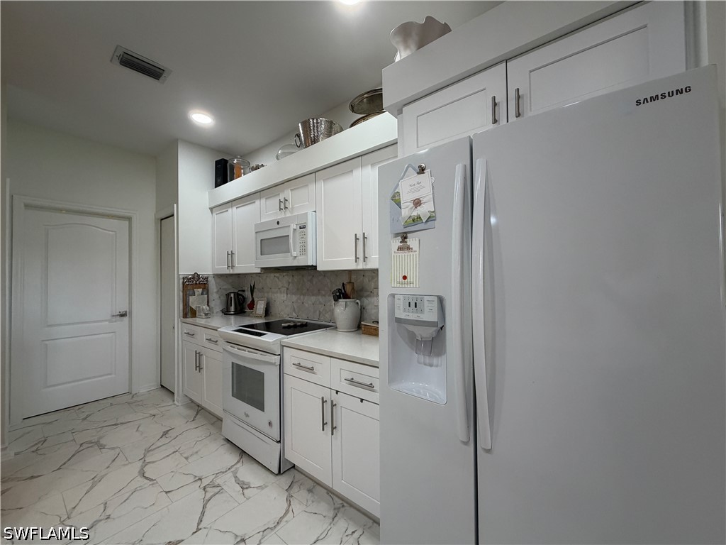 2 Bed SingleFamilyResidence for Sale in Naples, photo 10