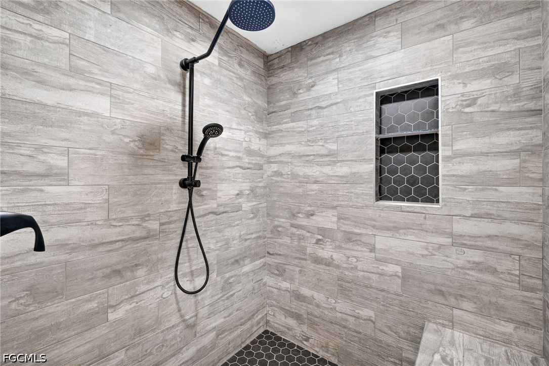 3 Bed SingleFamilyResidence for Sale in Country Estates, photo 10
