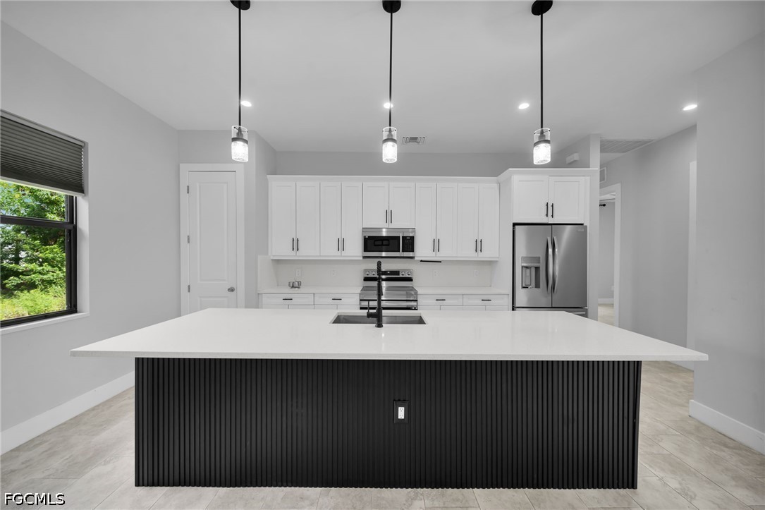 3 Bed SingleFamilyResidence for Sale in Lehigh Acres, photo 10