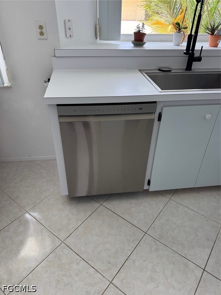 3 Bed SingleFamilyResidence for Sale in Naples, photo 10
