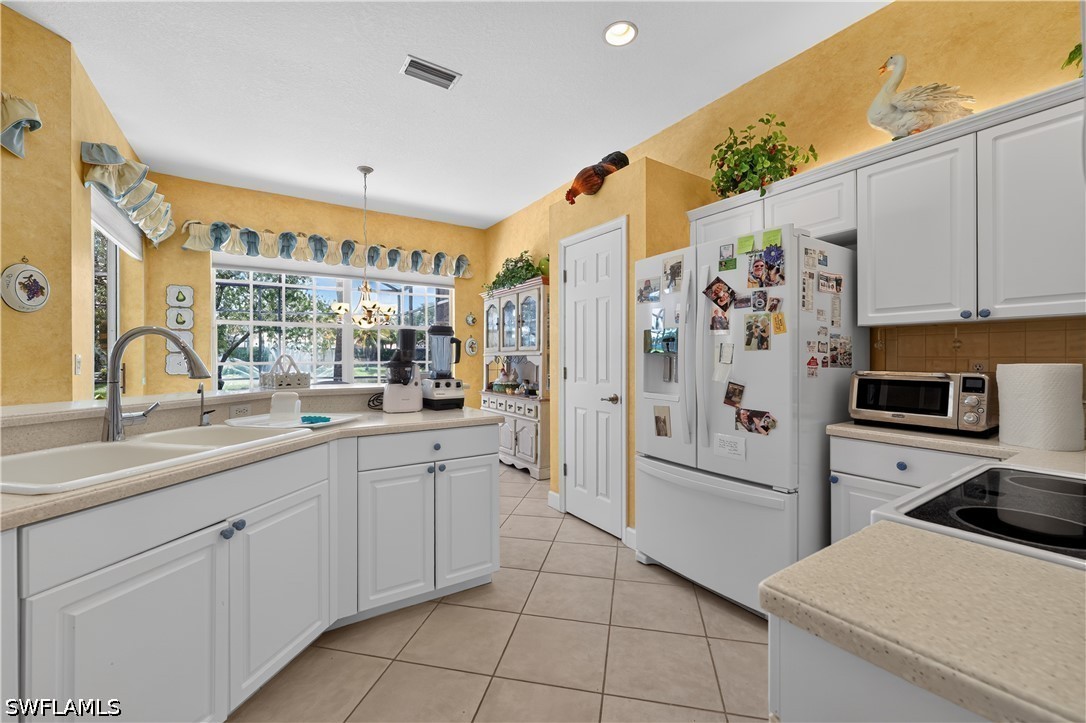 2 Bed Pool Home for Sale in Island Cove, photo 10