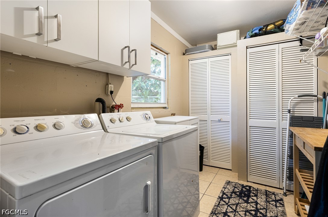 3 Bed SingleFamilyResidence for Sale in San Carlos Park, photo 10