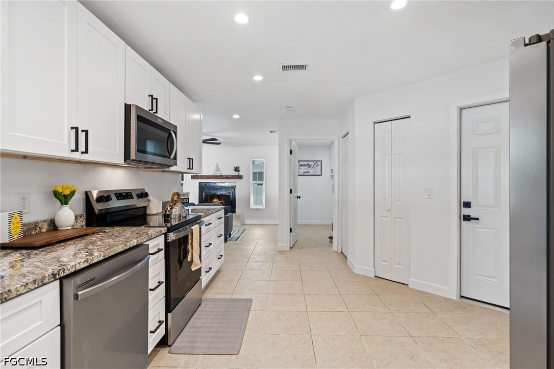 3 Bed Pool Home for Sale in Fort Myers, photo 10
