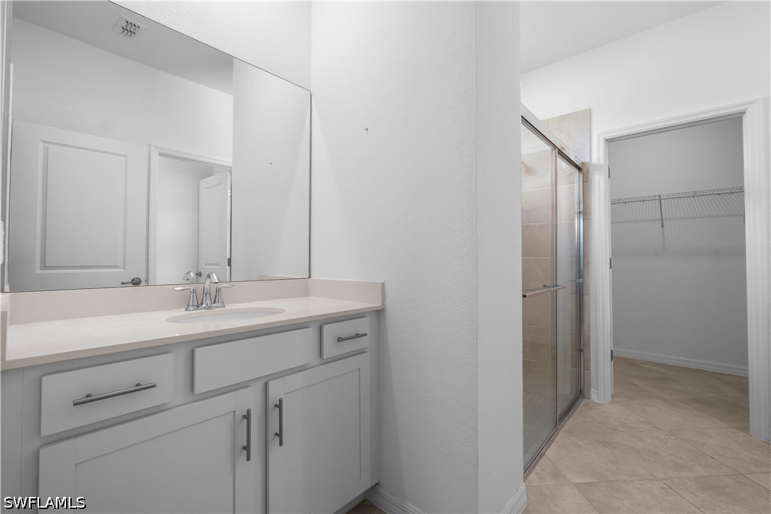 2 Bed Attached for Sale in Naples, photo 10