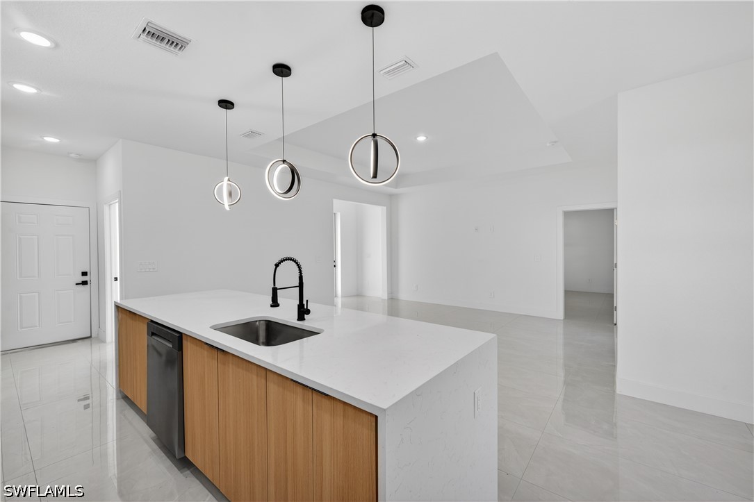 4 Bed SingleFamilyResidence for Sale in Lehigh Acres, photo 10