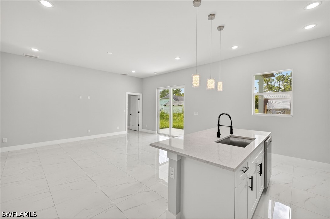 4 Bed SingleFamilyResidence for Sale in Lehigh Acres, photo 10