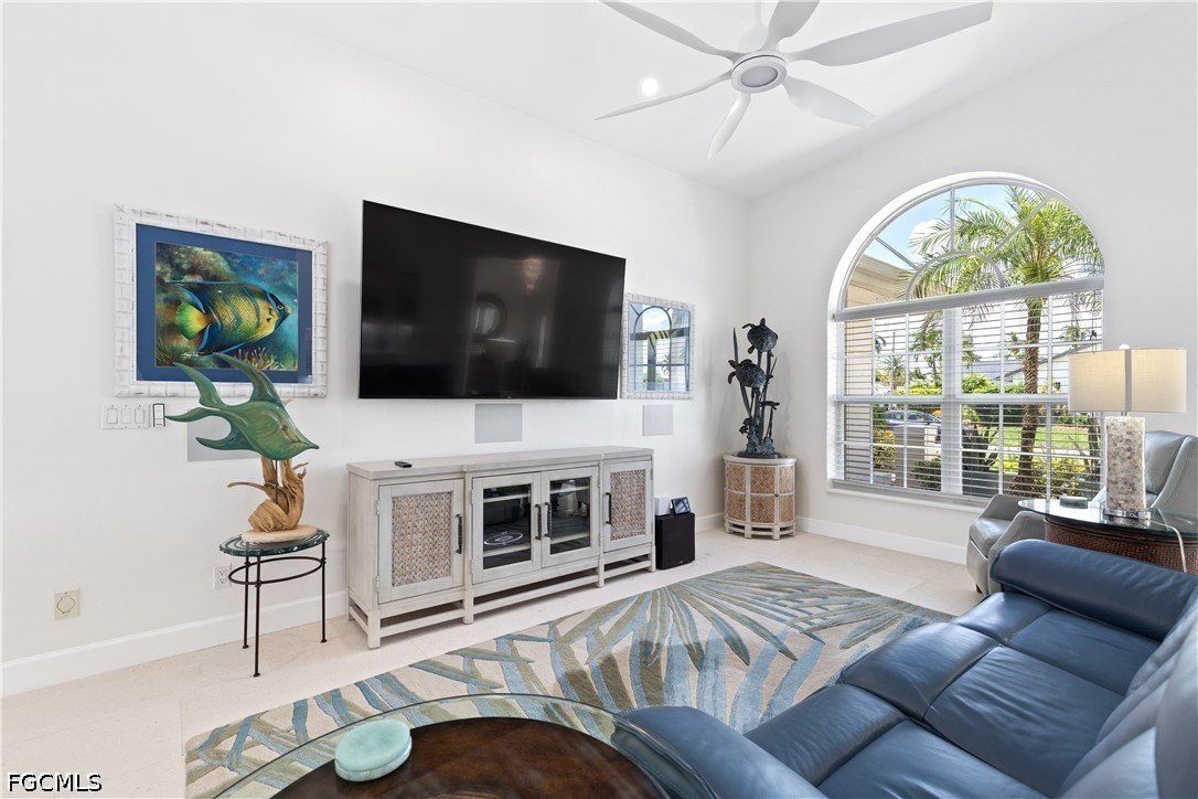 3 Bed Pool Home for Sale in Cape Coral, photo 10