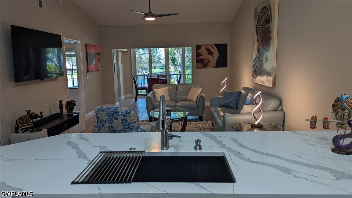2 Bed Condominium for Sale in Naples, photo 10