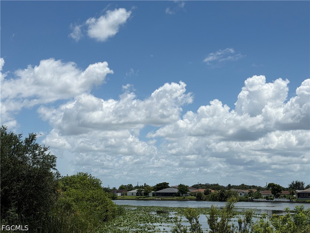 Waterfront Home for Sale in Cape Coral, photo 10