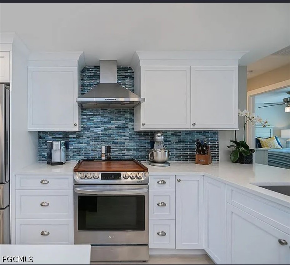 2 Bed Waterfront Home for Sale in Cape Coral, photo 10